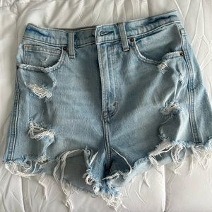 Abercrombie Ultra High Rise Mom Short